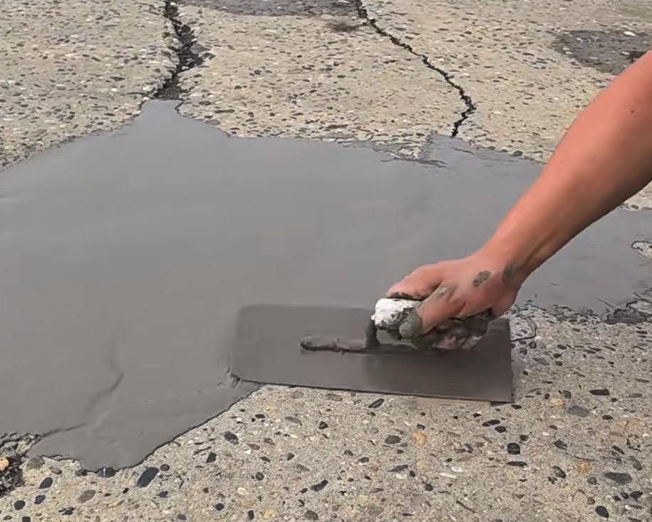永州CGM 高效薄层道路修补料（CGM 道路抢修料）